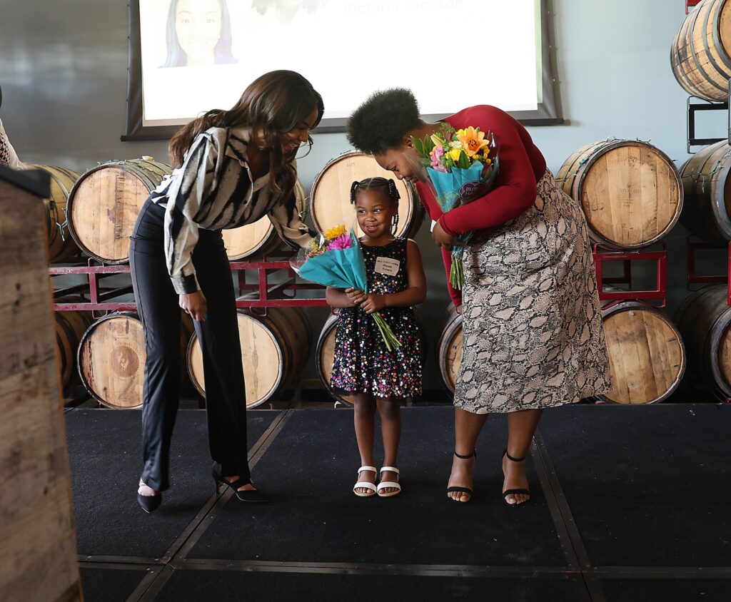 DONATE NOW BEECHACRES IMAGE, TWO WOMEN AND A CHILD